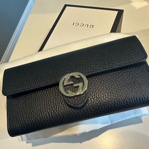 Gucci Black Continental Wallet